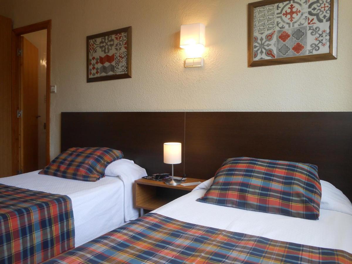 Hostal El Callejon Tarragona Buitenkant foto