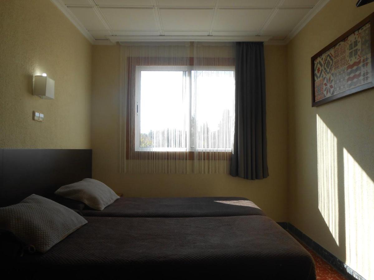 Hostal El Callejon Tarragona Buitenkant foto