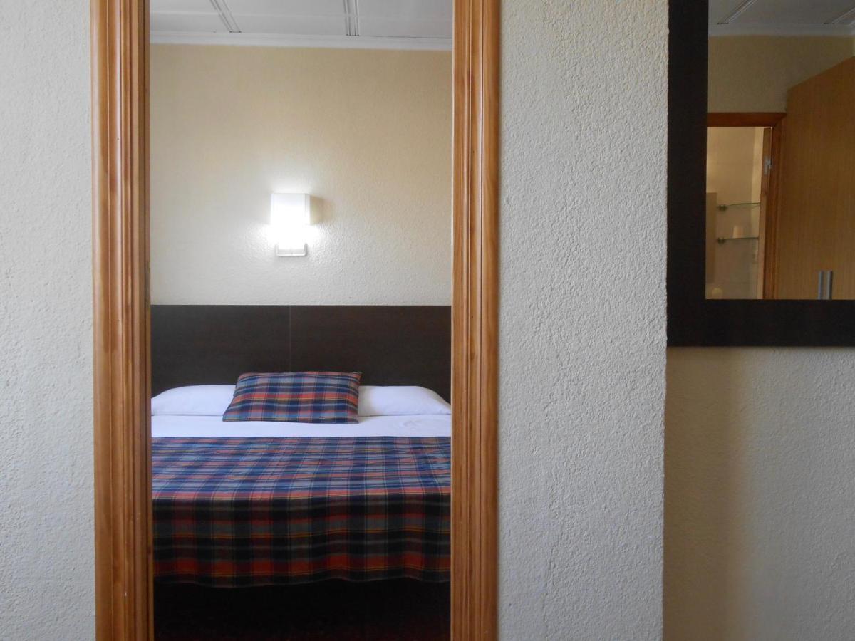 Hostal El Callejon Tarragona Buitenkant foto
