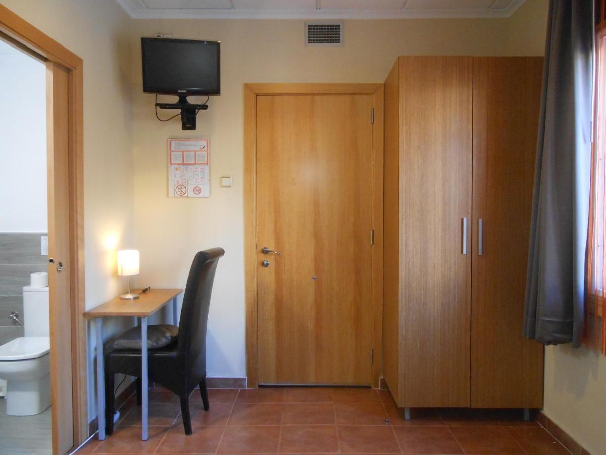 Hostal El Callejon Tarragona Buitenkant foto