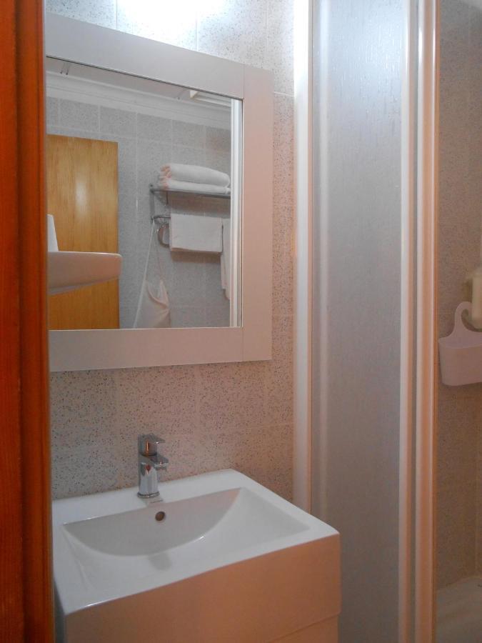 Hostal El Callejon Tarragona Buitenkant foto