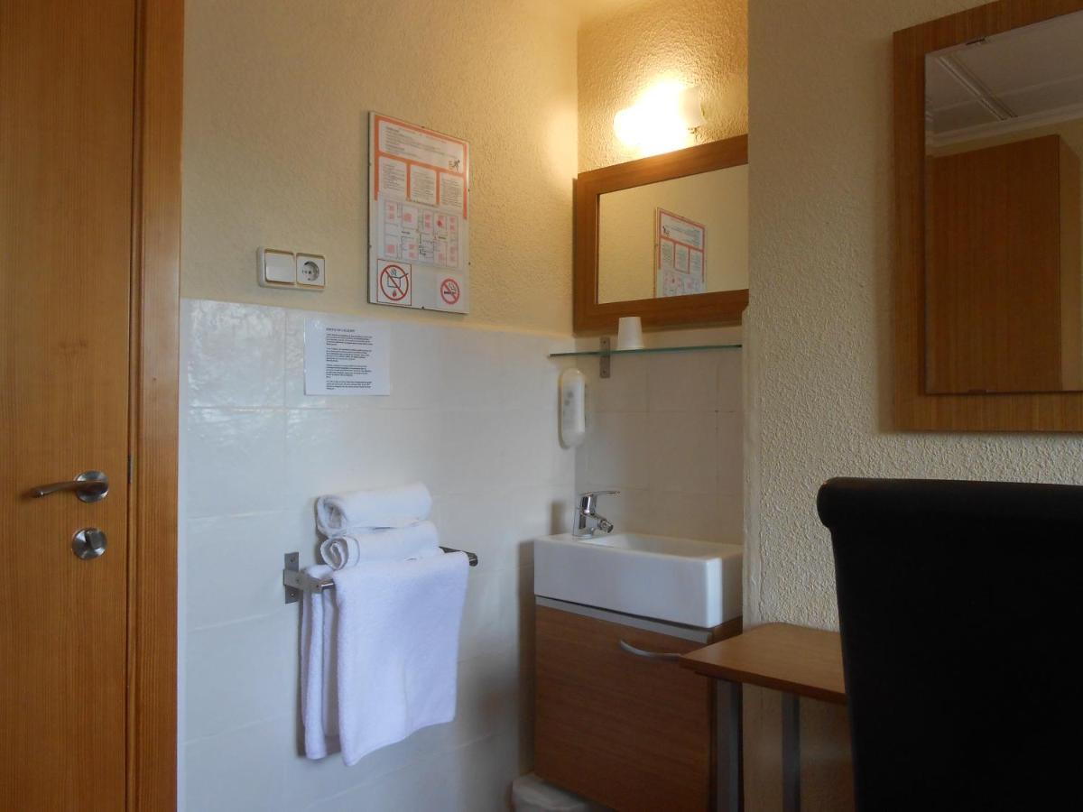 Hostal El Callejon Tarragona Buitenkant foto