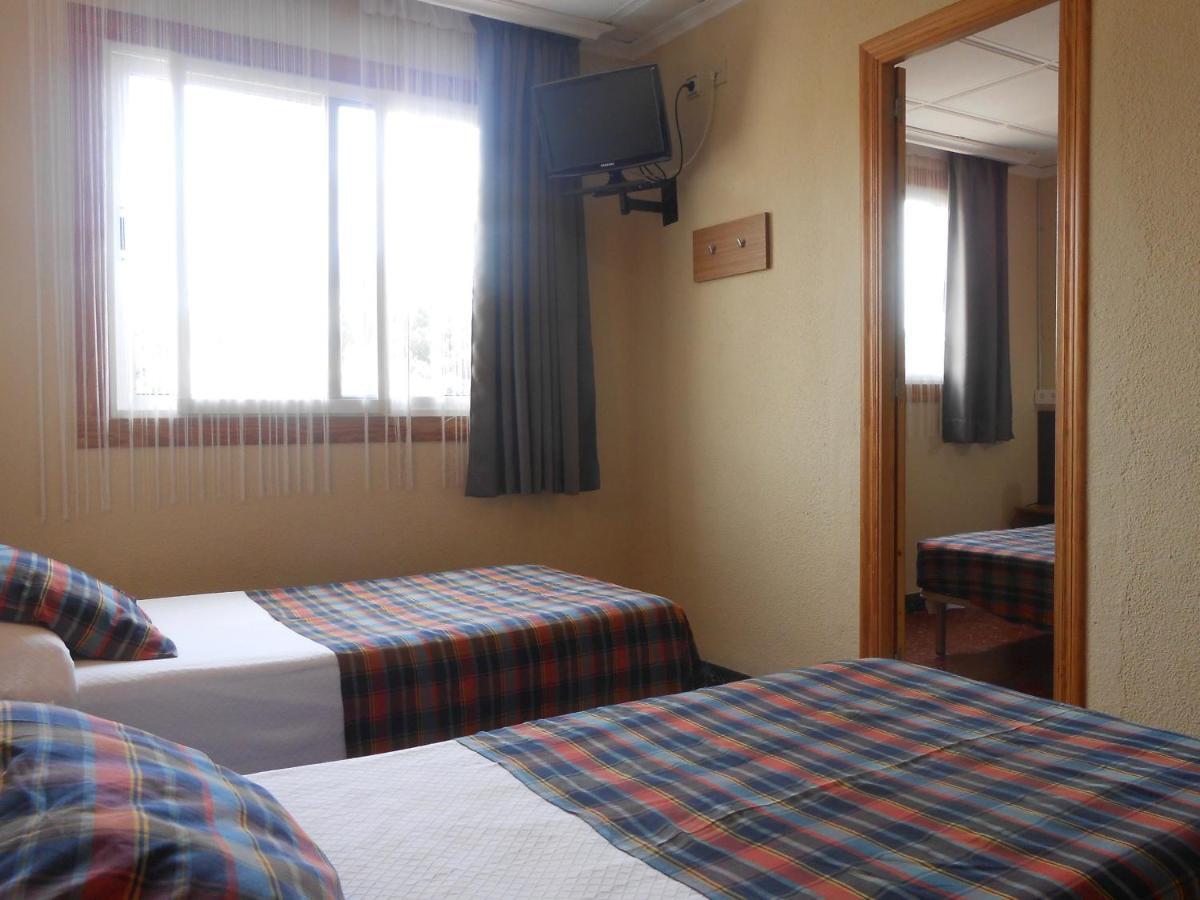 Hostal El Callejon Tarragona Buitenkant foto