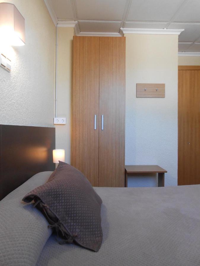 Hostal El Callejon Tarragona Buitenkant foto