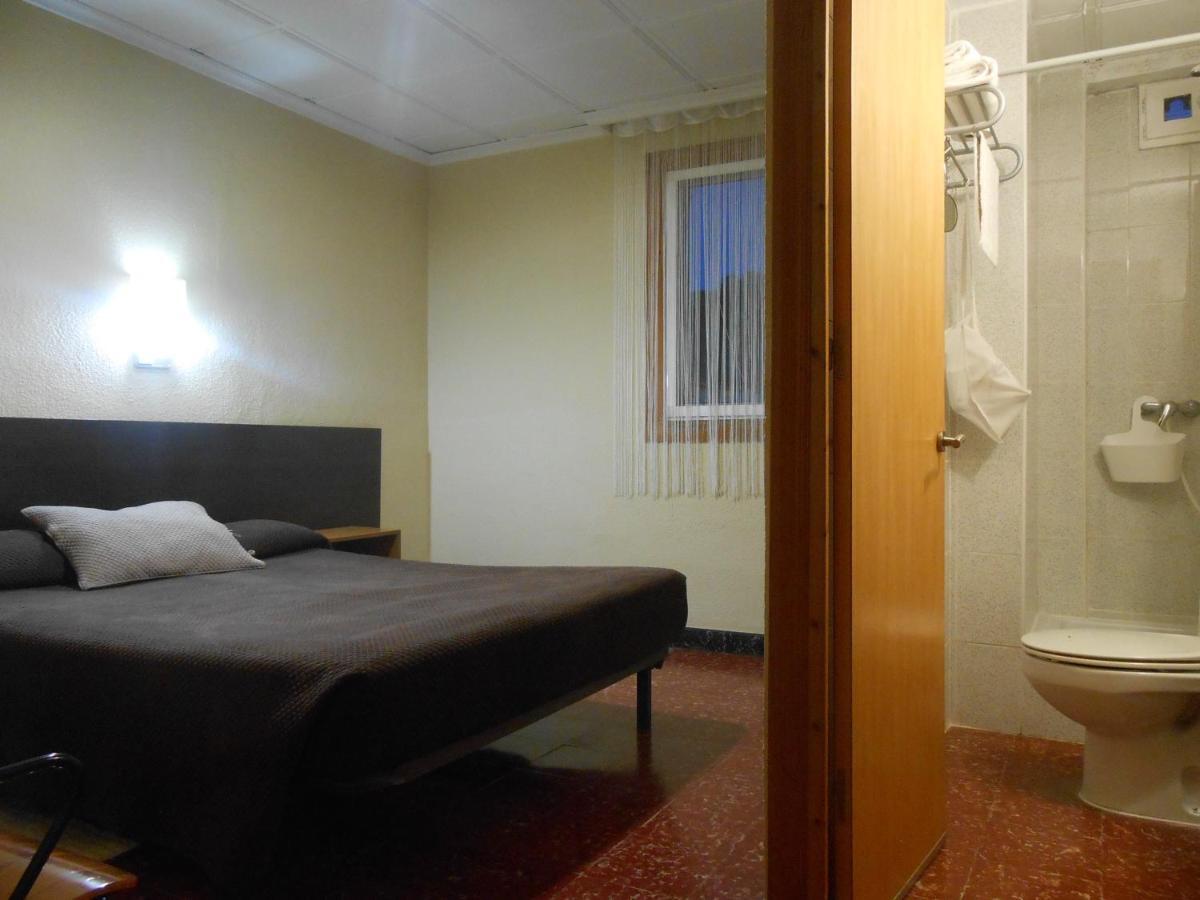 Hostal El Callejon Tarragona Buitenkant foto