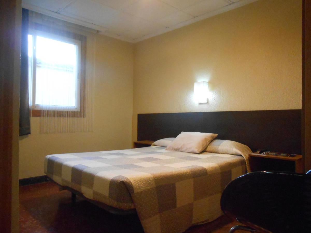 Hostal El Callejon Tarragona Buitenkant foto