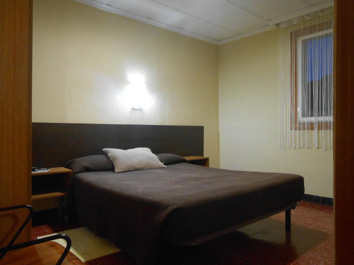 Hostal El Callejon Tarragona Buitenkant foto