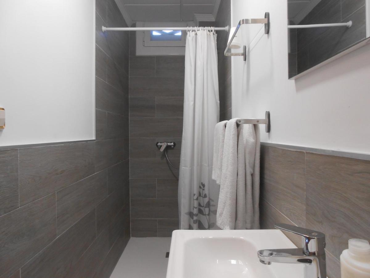 Hostal El Callejon Tarragona Buitenkant foto