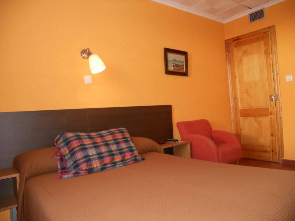 Hostal El Callejon Tarragona Buitenkant foto